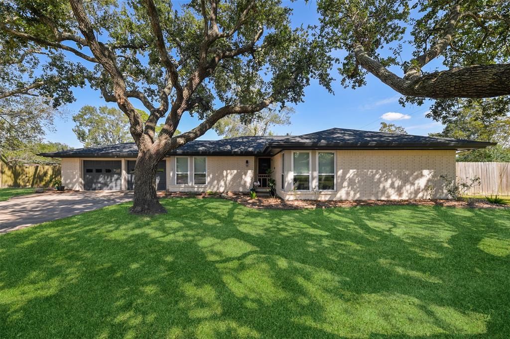 Magnolia , Alvin, TX 77511