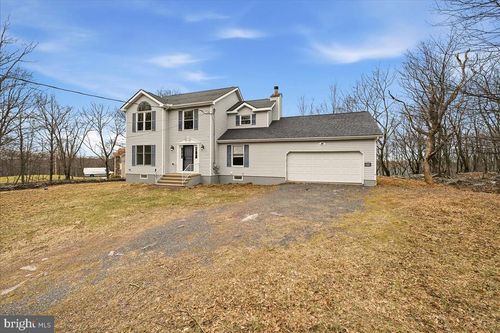 2026 Candlewood Ln, Blakeslee, PA, 18610-2015 | Card Image