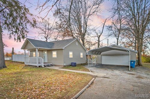 3975 Lake St, Granite City, IL, 62040-4341 | Card Image