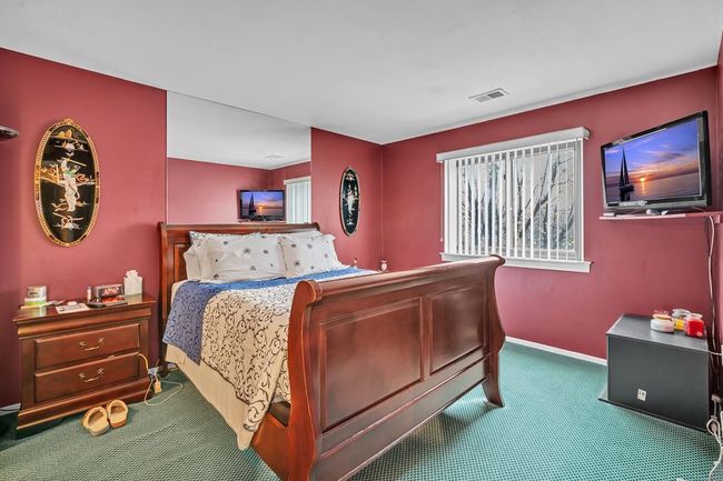 Primary Bedroom | Image 9
