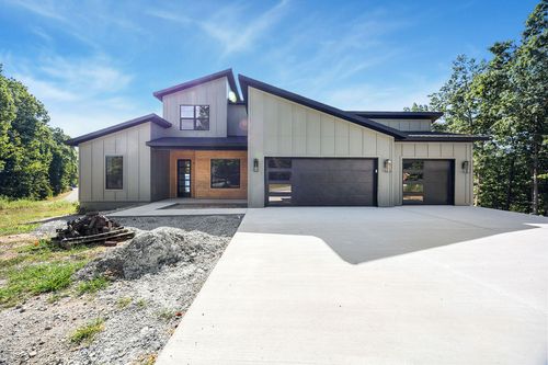 48 Bedford Ln, Bella Vista, AR, 72714-3902 | Card Image