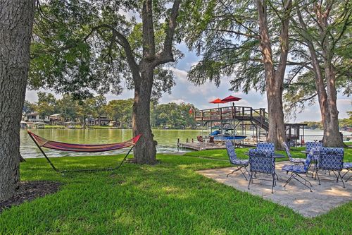 416 Turtle Ln, Seguin, TX, 78155-3147 | Card Image