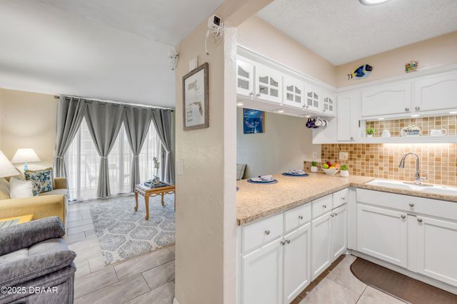 UNIT-238 - 1429 N Atlantic Ave, Condo with 1 bedrooms, 1 bathrooms and null parking in DAYTONA BEACH FL | Image 5