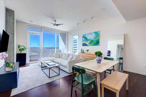 apt-1307-301 West Ave, Austin, TX, 78701-4777 | Card Image