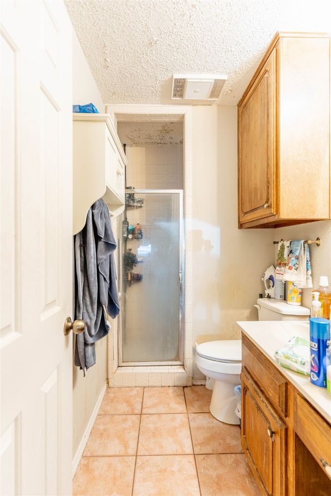 1638 Brown Trl, Home with 4 bedrooms, 4 bathrooms and 2 parking in Hurst TX | Image 28