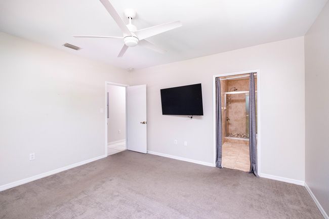 Master Bedroom | Image 14
