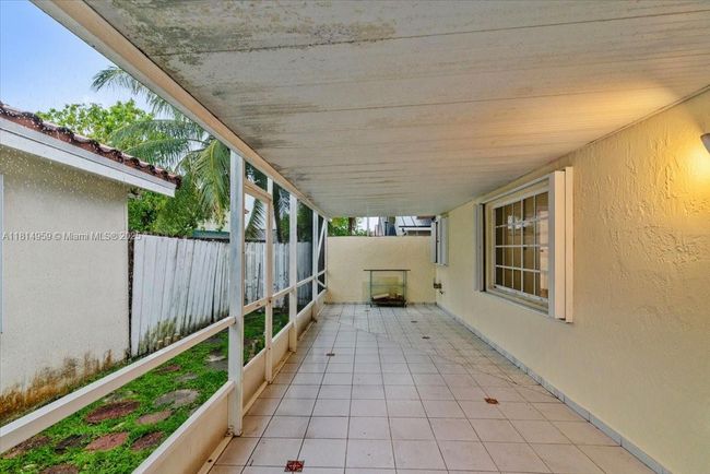 17610 Sw 4 Th Ct, House other with 4 bedrooms, 2 bathrooms and null parking in Pembroke Pines FL | Image 40