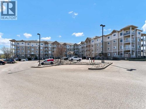 409-194 Sunrise Cir Sw, Medicine Hat, AB, T1B4P4 | Card Image