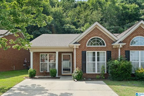 160 Hayesbury Ln, PELHAM, AL, 35124-2720 | Card Image