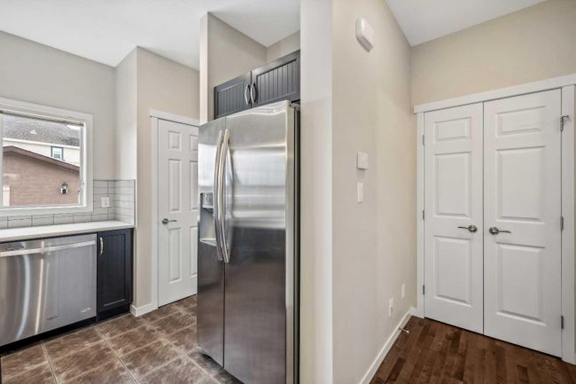 208 Mahogany Grove Se, Home with 3 bedrooms, 2 bathrooms and 2 parking in Calgary AB | Image 14