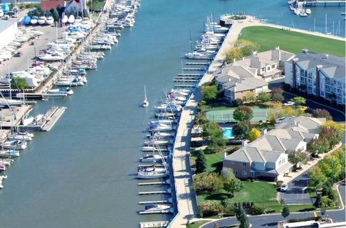 slip19-19 Gaslight Pointe Marina, RACINE, WI, 53403 | Card Image