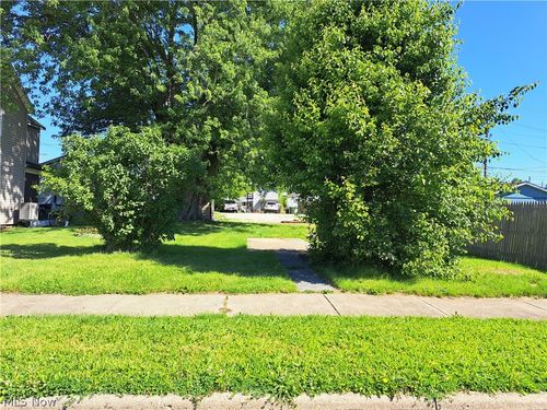 1413 Beckett Ave, Cambridge, OH, 43725-2922 | Card Image