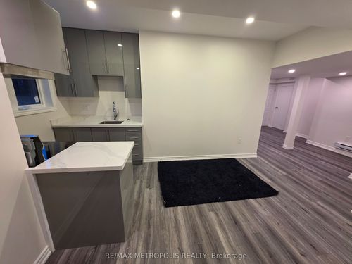 bsmt-301 Seaview Heights, East Gwillimbury, ON, L9N0S3 | Card Image