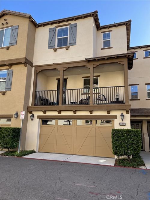 26707 Lexington Ln, Saugus, CA, 91350-5744 | Card Image