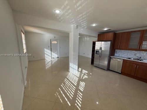 119-421 Ne 1st St, Hallandale Beach, FL, 33009-4303 | Card Image