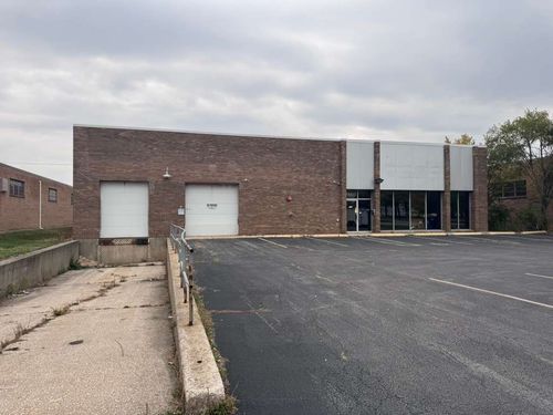 7460 W 100th Pl, Bridgeview, IL, 60455-2406 | Card Image