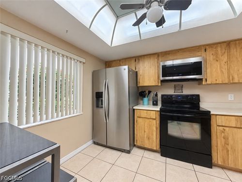 102-11610 Caravel Cir, FORT MYERS, FL, 33908-3967 | Card Image