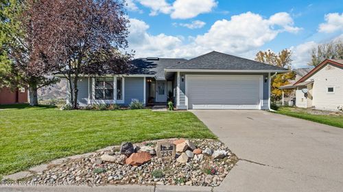 233 Willow Creek Trl, Parachute, CO, 81635-9751 | Card Image