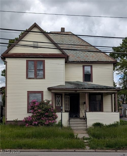 179 N Lyman St, Wadsworth, OH, 44281-1812 | Card Image