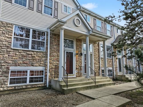 882 S Insignia Court, Palatine, IL, 60067 | Card Image