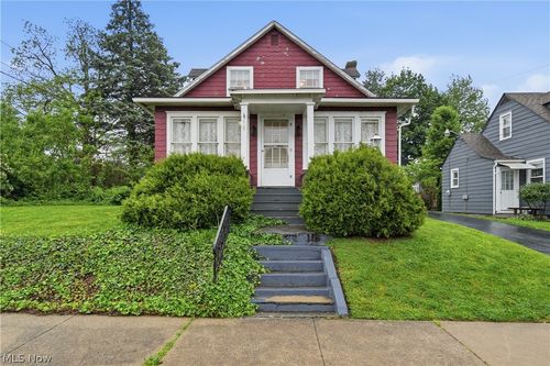 328 Portage Street Nw, North Canton, OH, 44720 | Card Image