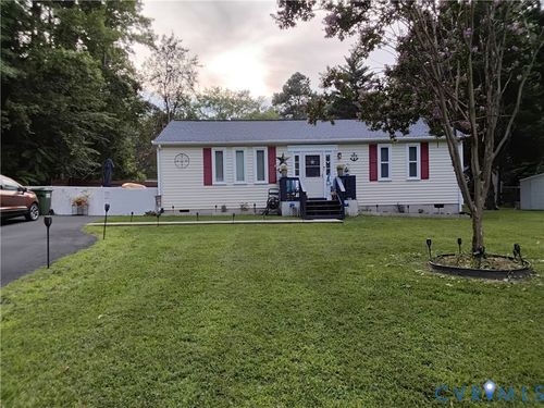 212 Admiral Dr, Ruther Glen, VA, 22546-5001 | Card Image
