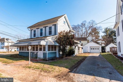 220 E Federal St, SNOW HILL, MD, 21863-1337 | Card Image