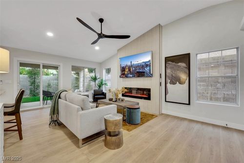 7701 Sea Cliff Way, Las Vegas, NV, 89128-6828 | Card Image
