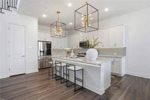 2804 Stone Branch Dr, Leander, TX, 78641-4614 | Card Image