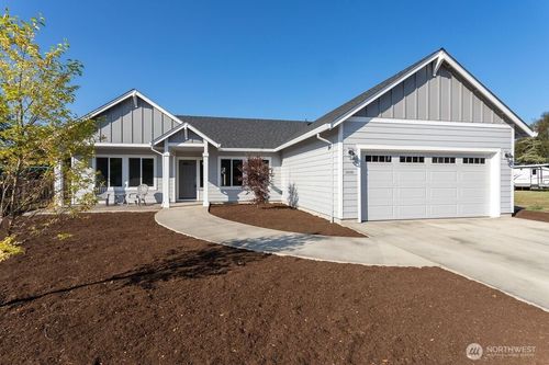 443 W Elma Hicklin Rd, McCleary, WA, 98557-9609 | Card Image
