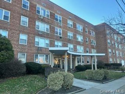 apt-2b-100 S Ocean Ave, Freeport, NY, 11520-3512 | Card Image