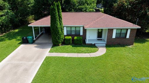426 Oliver St, Glencoe, AL, 35905-1210 | Card Image