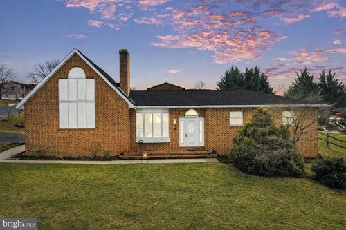 47 Emerald Dr, CHAMBERSBURG, PA, 17202-8237 | Card Image