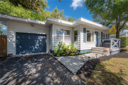 904 E Knollwood St, Tampa, FL, 33604-5626 | Card Image