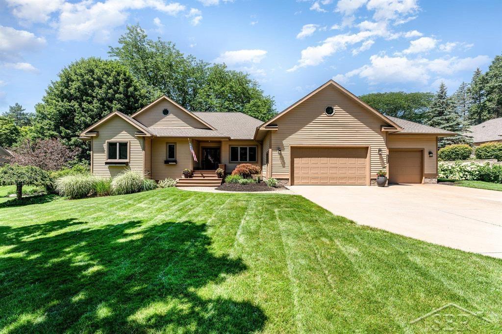 Orchard Dr, Midland, MI 48640