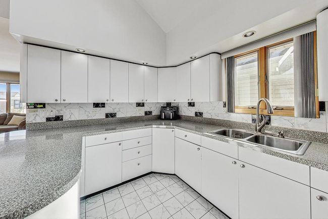 4238 N New England Ave, House other with 5 bedrooms, 3 bathrooms and 2 parking in Harwood Heights IL | Image 11