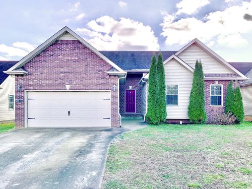 842 Shelton Cir, Clarksville, TN, 37042-7146 | Card Image
