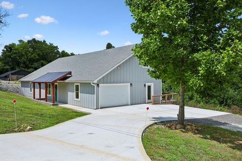 1124 Dale Ridge Rd, Dowelltown, TN, 37059-1728 | Card Image