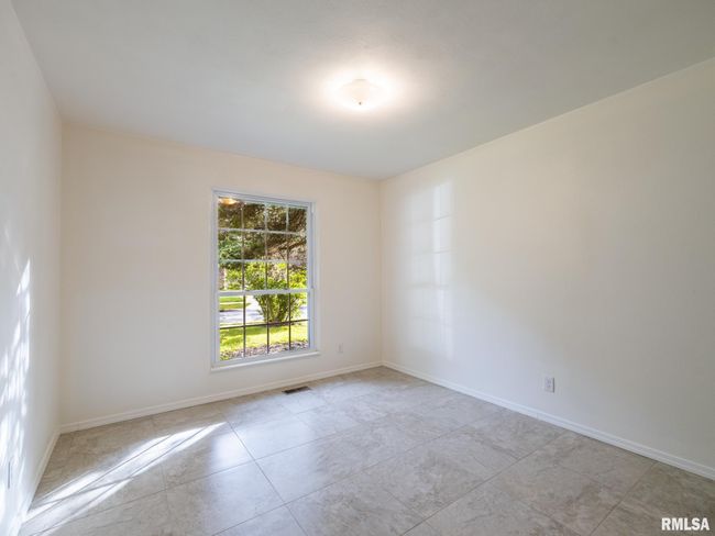 743 W Wonderview Dr, House other with 3 bedrooms, 2 bathrooms and null parking in Dunlap IL | Image 33