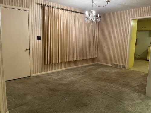 2012 Park Dr, Duncan, OK, 73533-3332 | Card Image