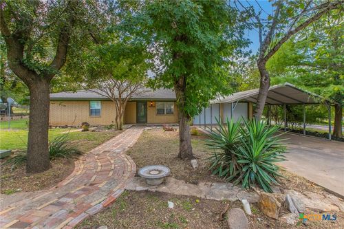 400 Bridge St, Gatesville, TX, 76528-2026 | Card Image