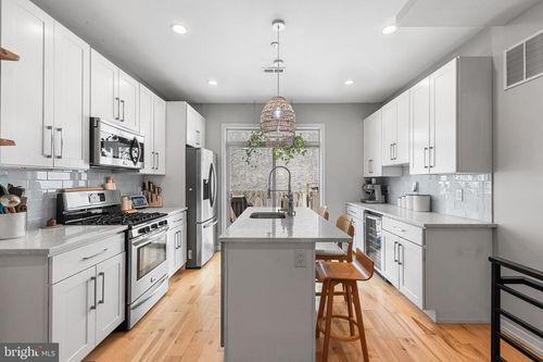 1204 S Bucknell St, PHILADELPHIA, PA, 19146-4121 | Card Image