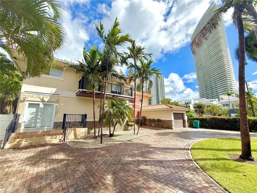 211 189th Ter, Sunny Isles Beach, FL, 33160-2311 | Card Image