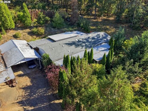 911 Cleveland Hill Rd, Roseburg, OR, 97471-9614 | Card Image