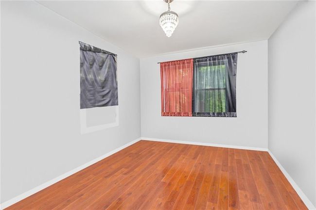 592 39 Th St, Home with 5 bedrooms, 2 bathrooms and null parking in Brooklyn NY | Image 21