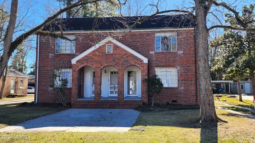 112 E Calhoun St, Whiteville, NC, 28472-3527 | Card Image