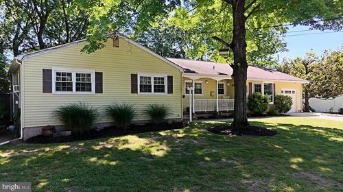 5 Royal Oak Rd, LAWRENCE TOWNSHIP, NJ, 08648-3234 | Card Image