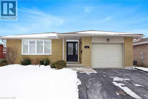 2-11 Wordsworth Pl, Kitchener, ON, N2B3K6 | Card Image
