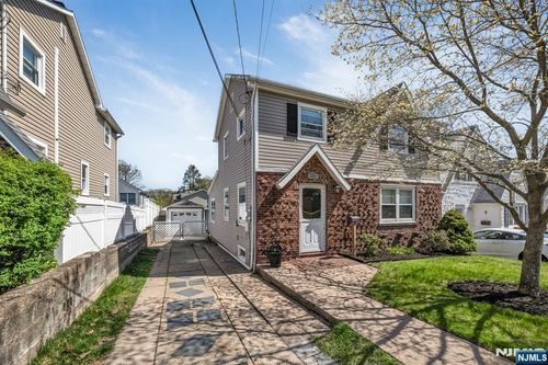 255 Windsor Rd, Wood Ridge, NJ, 07075-1115 | Card Image