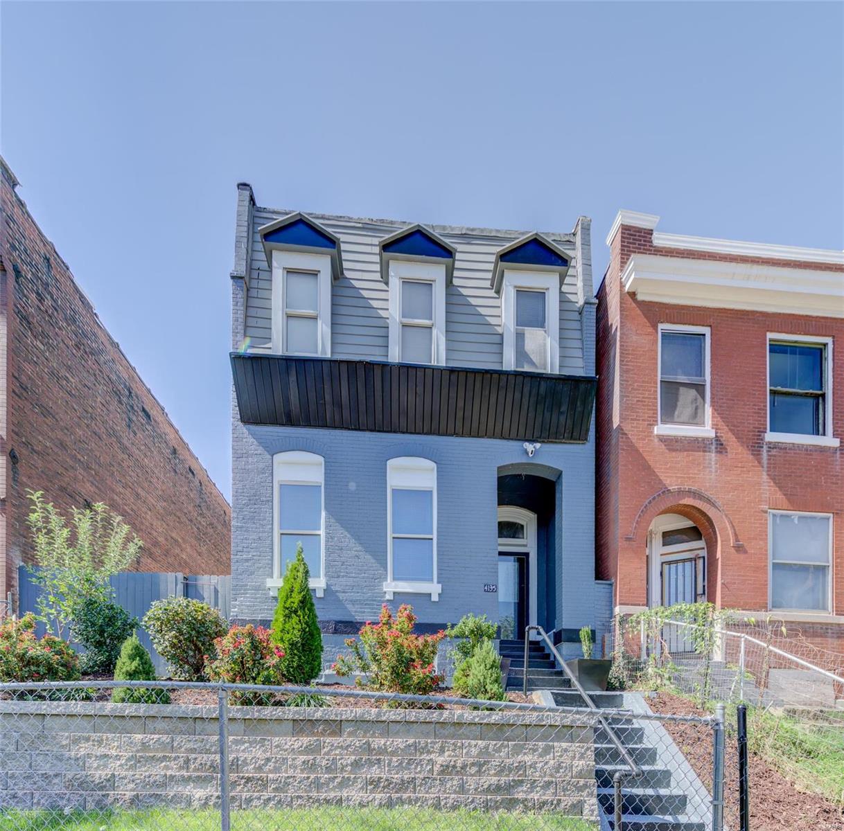Oregon Ave, Saint Louis, MO 63118